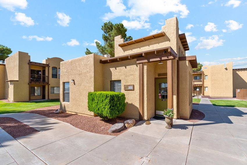 Copper Ridge Apartments, 3050 Hualapai Mountain Road, Kingman, AZ